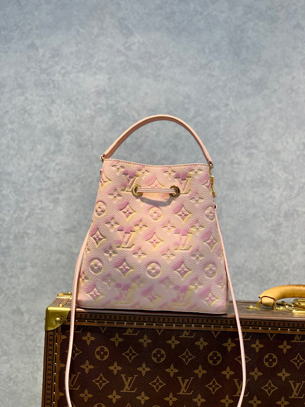 LOV - Luxurious Totes - 1422
