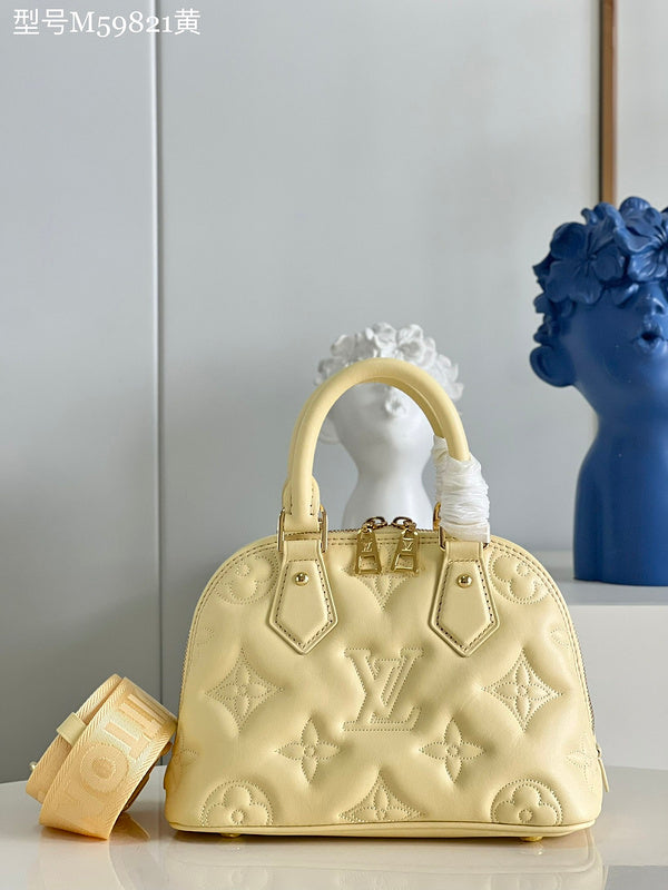 LOV - Luxurious Totes - 1570