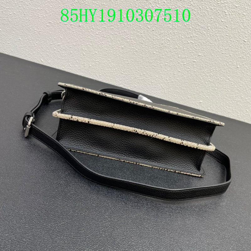 GC - Shoulder - 2774