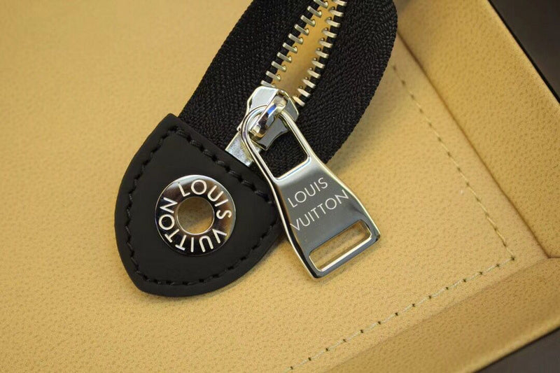 LOV - Luxurious Totes - 2755
