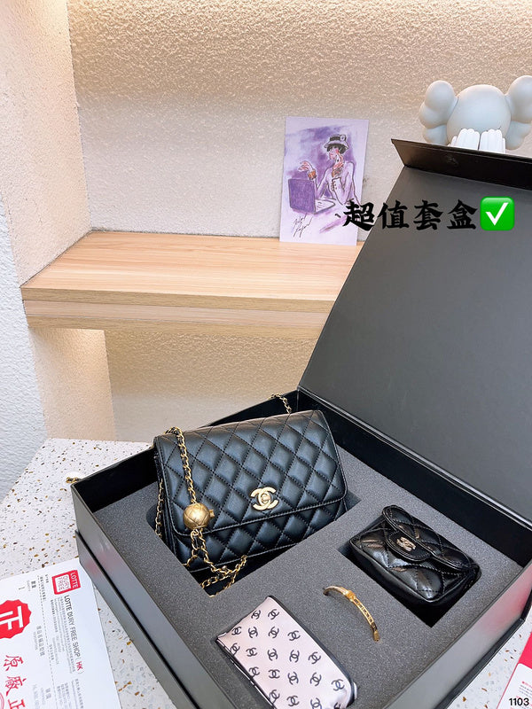 Luxurious Totes - CNL3 Bags - 165