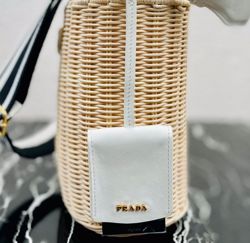 Luxurious Totes - Latest - 4540