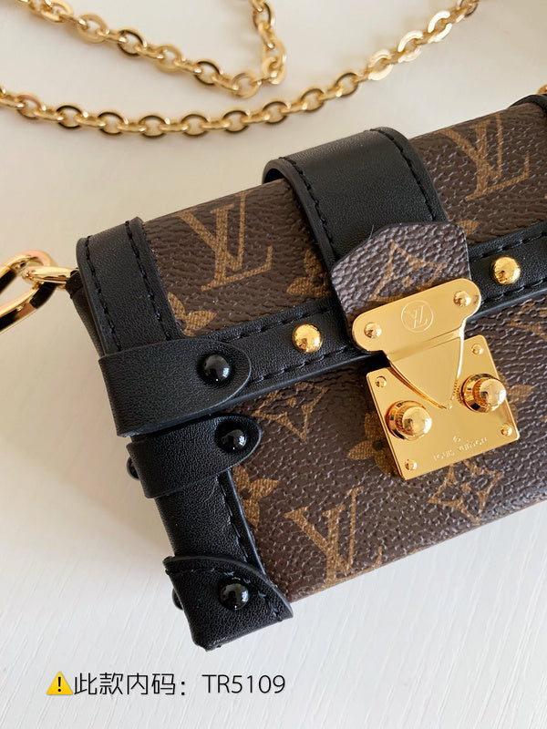 Luxurious Totes - Latest - 2432