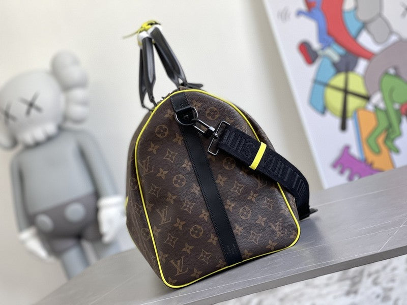 LOV - Luxurious Totes - 2073