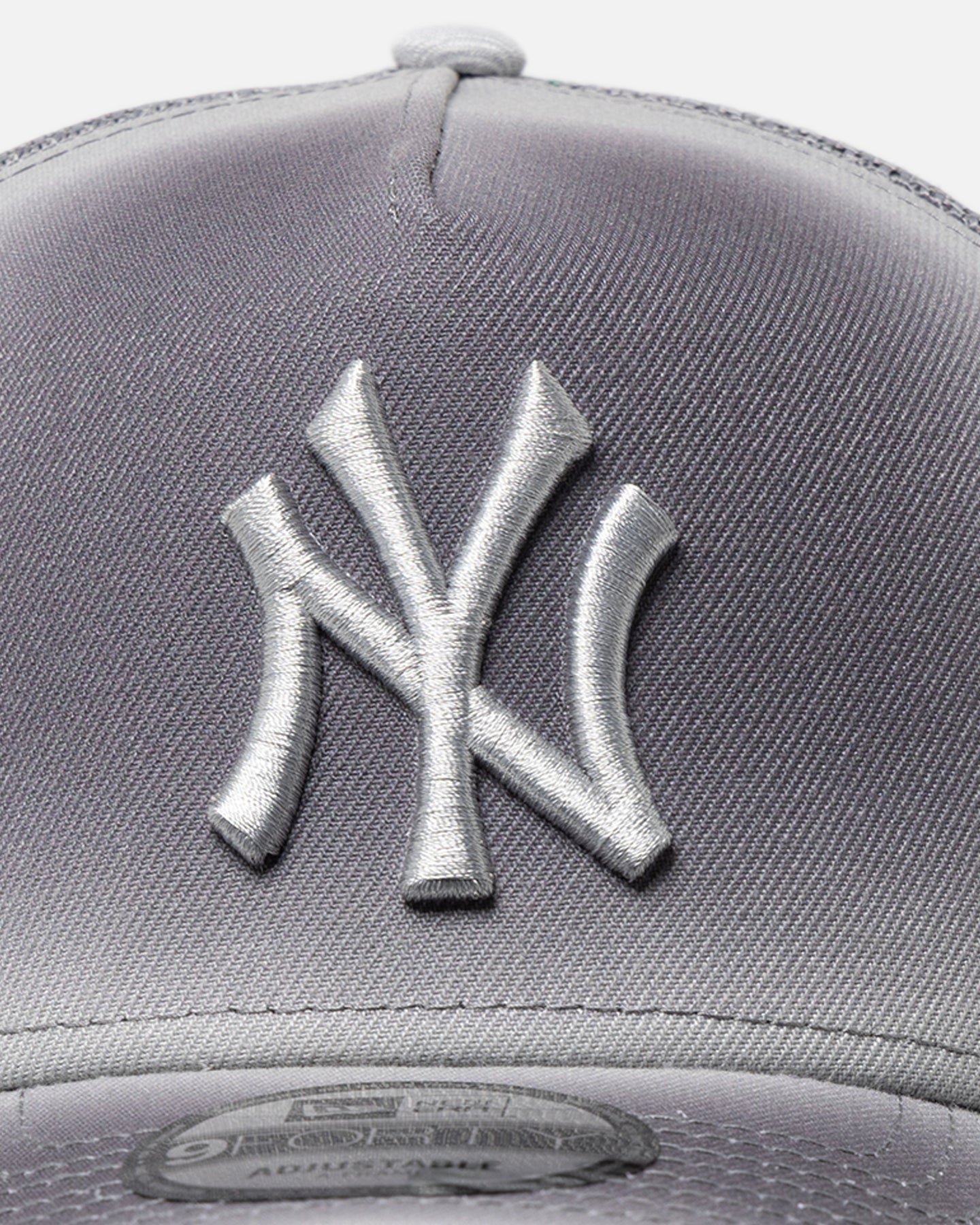 New Era New York Yankees 'Gradient Trucker' 9FORTY A-Frame Trucker Snapback Grey