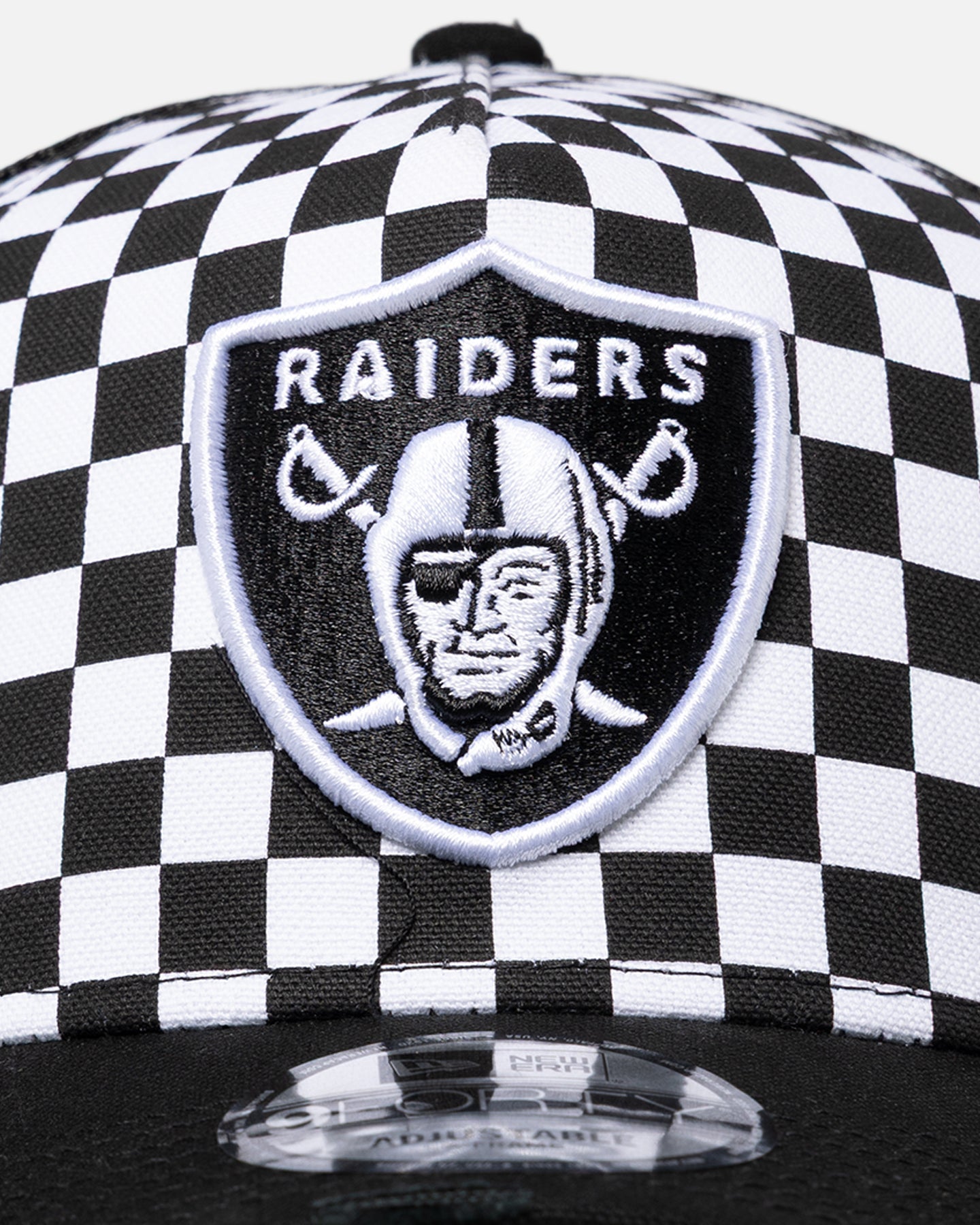 New Era Las Vegas Raiders 'Checker Trucker' 9FORTY A-Frame Trucker Snapback White