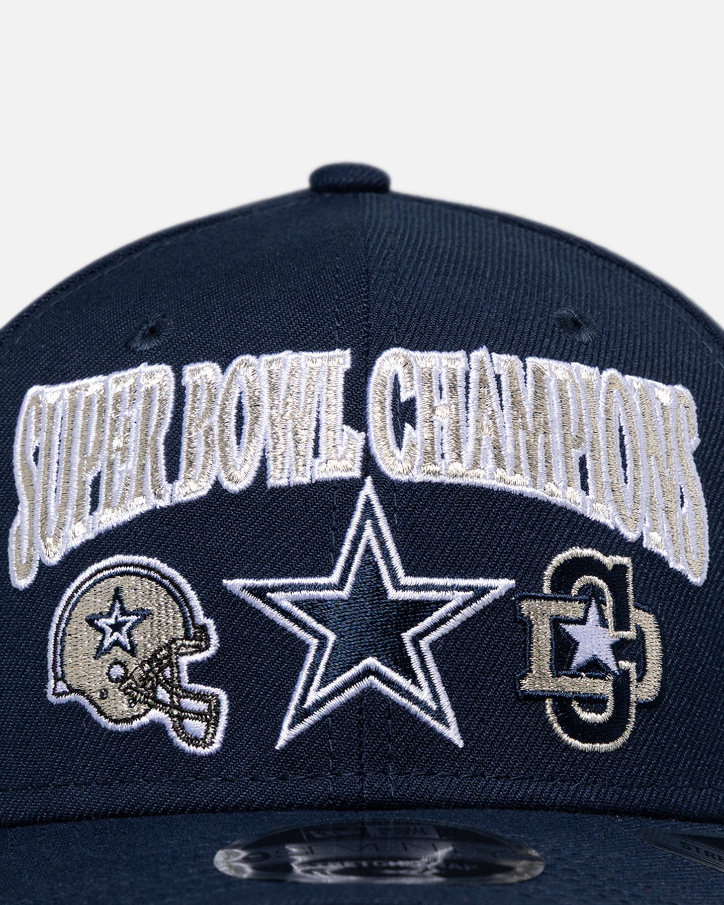 New Era Dallas Cowboys 'Super Bowl Champs' 9SEVENTY Stretch Snapback Official Team Colour