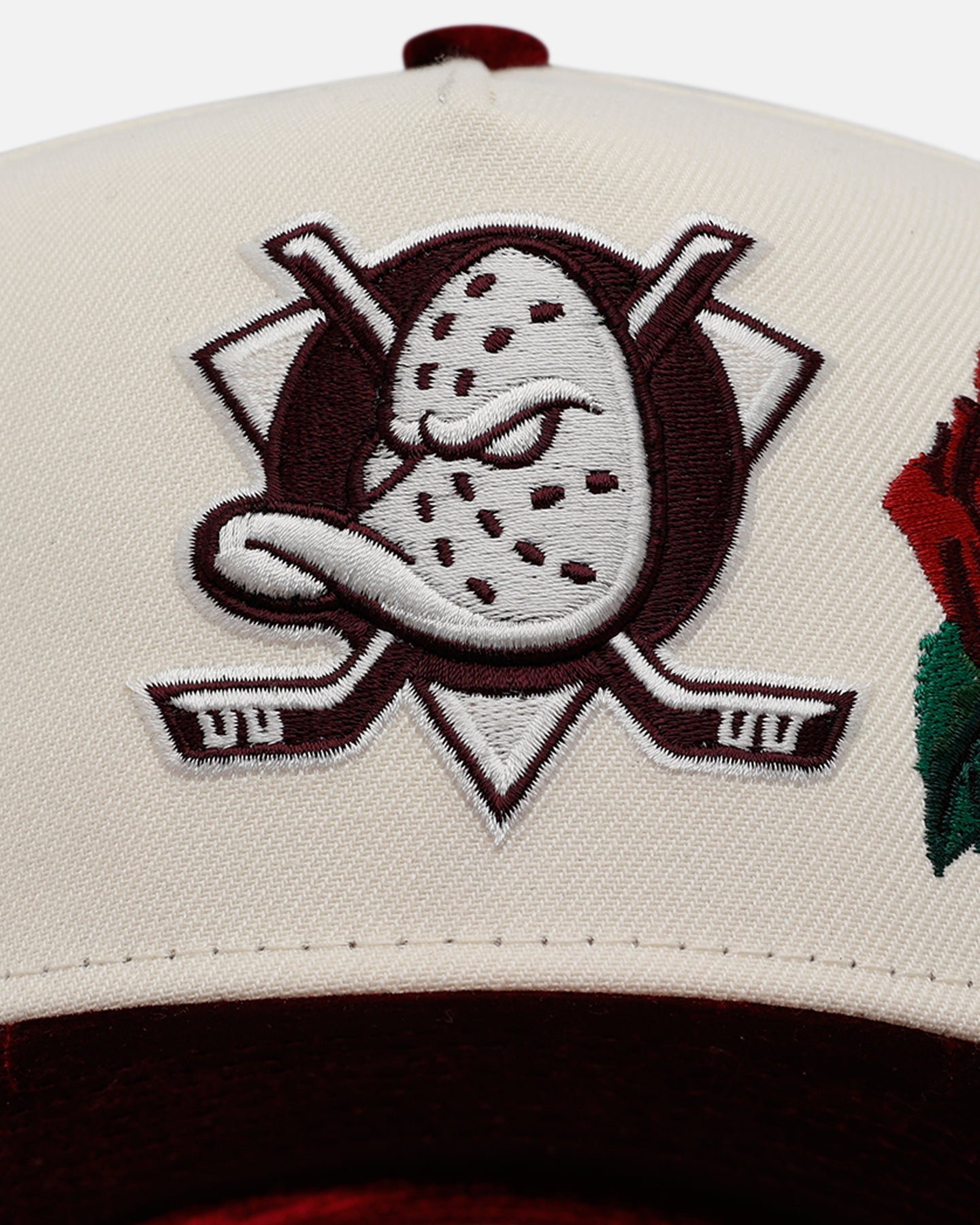 New Era Anaheim Ducks 'Velvet Roses' 9FORTY A-Frame Snapback Chrome
