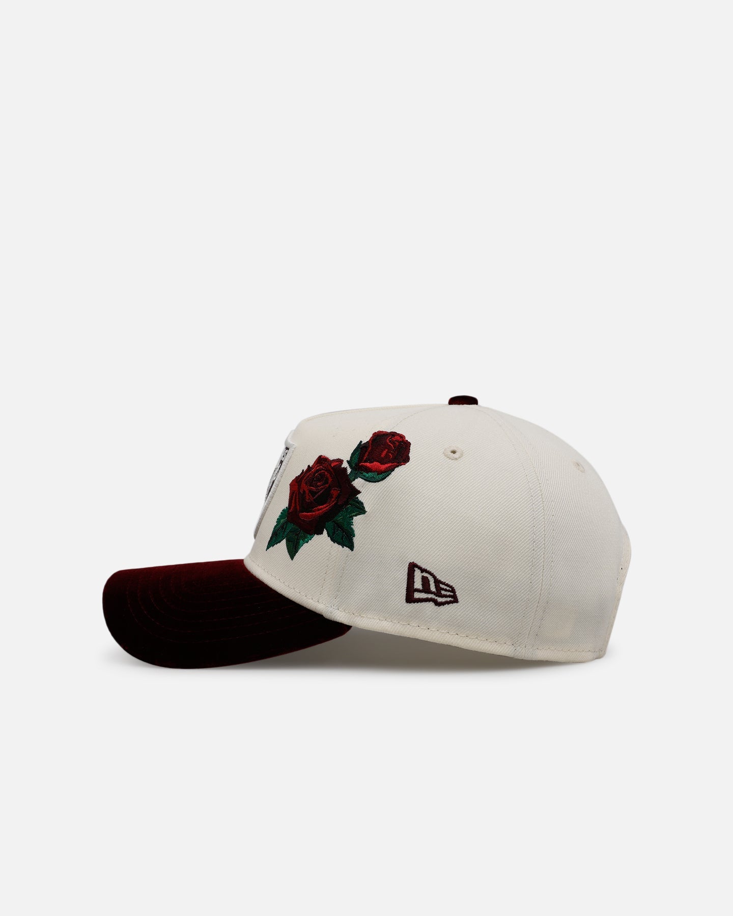 New Era Las Vegas Raiders 'Velvet Roses' 9FORTY A-Frame Snapback Chrome