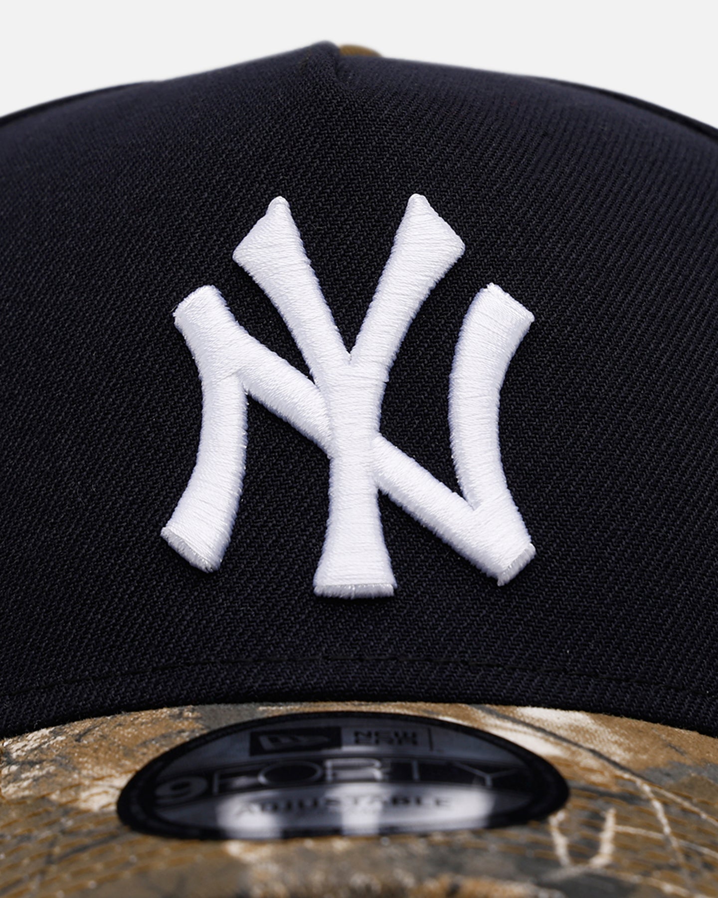 New Era New York Yankees 'Realtree Visor' 9FORTY A-Frame Snapback Official Team Color