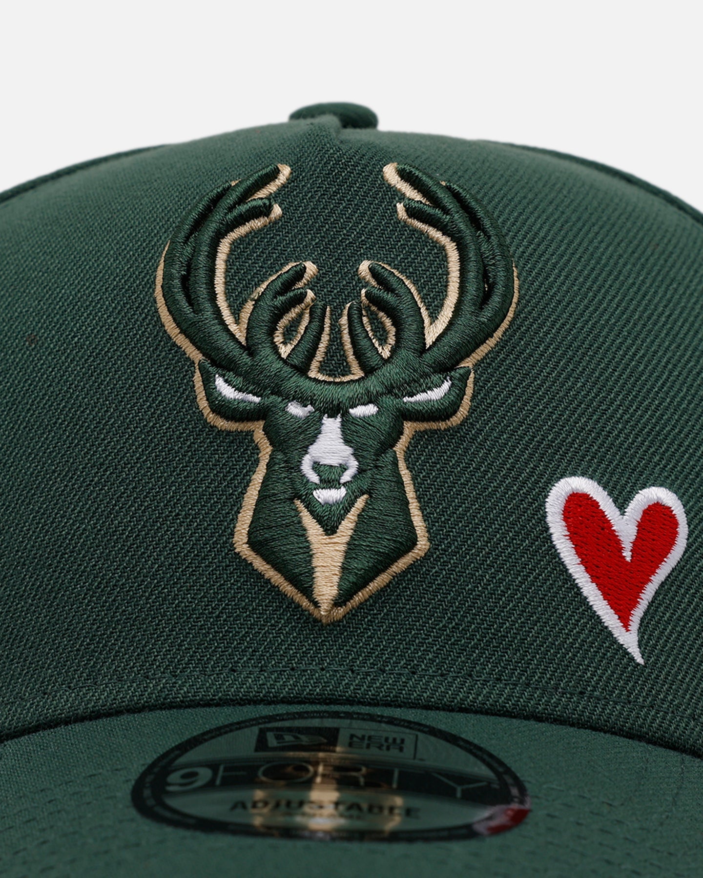 New Era Milwaukee Bucks 'Team Color Hearts' 9FORTY A-Frame Snapback Official Team Color