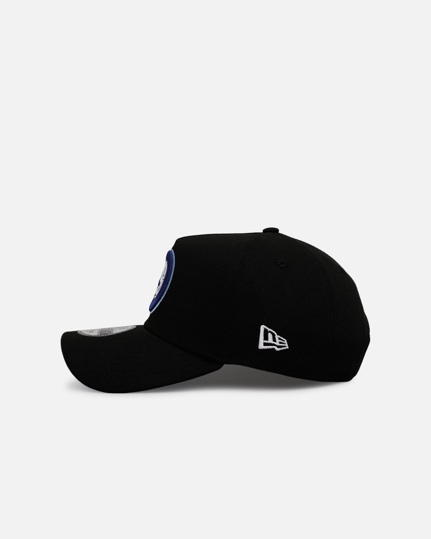 New Era Winnipeg Jets 'Black And Sky Blue' 9FORTY A-Frame Snapback Black/Sky Blue