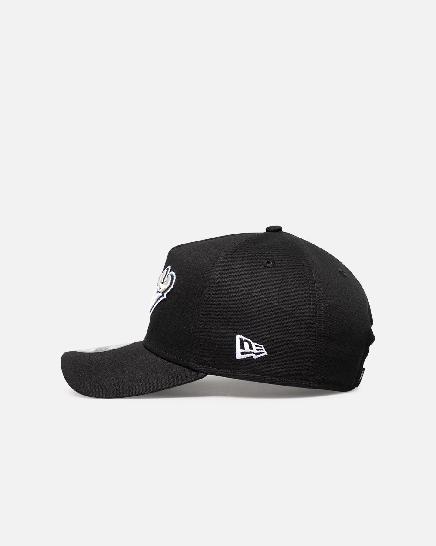 New Era Philadelphia Eagles 'Upside Down Logo' 9FORTY A-Frame Snapback Black/Official Team Color