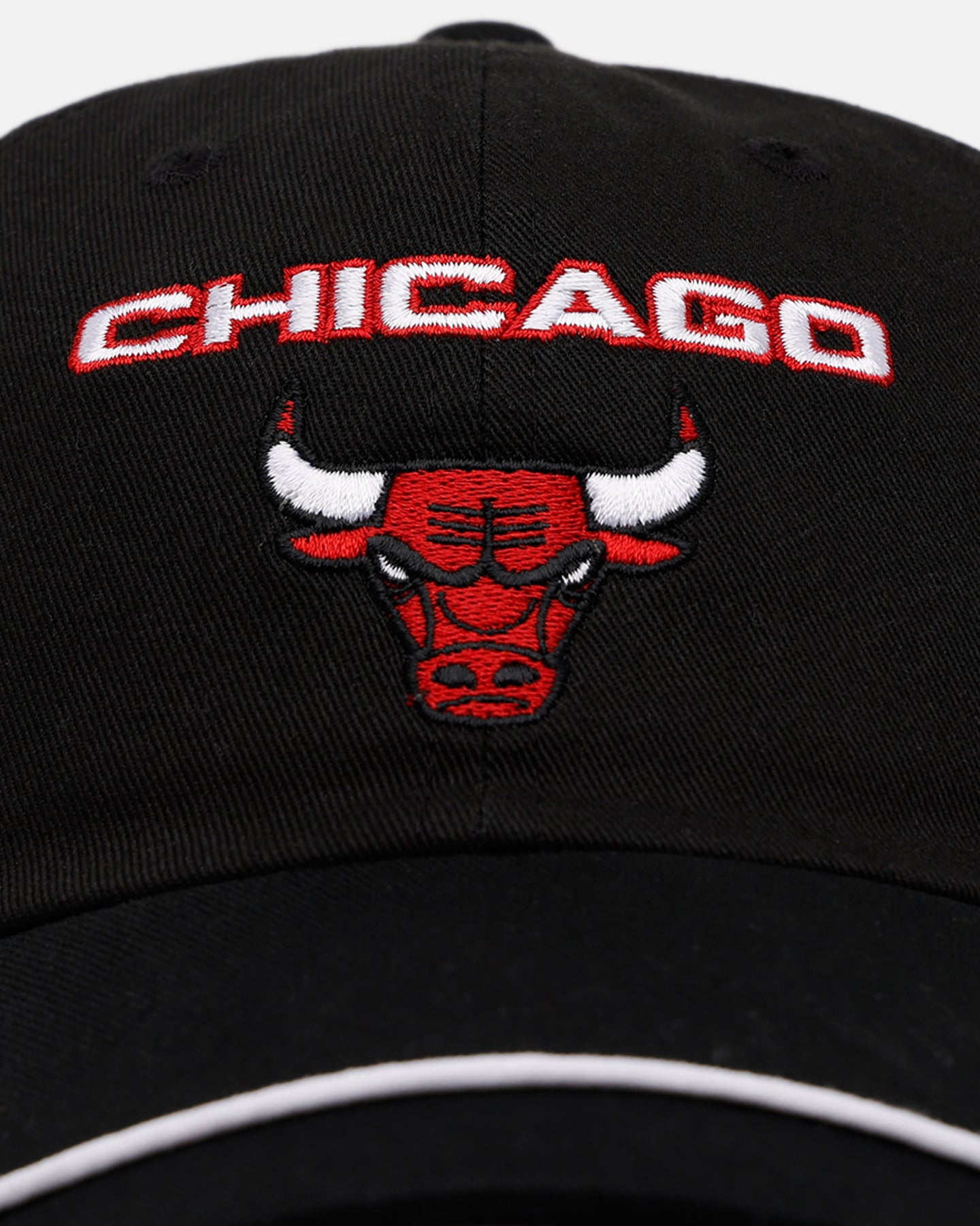 Mitchell & Ness Chicago Bulls 'Millenium' Circuit Strapback Black/Red