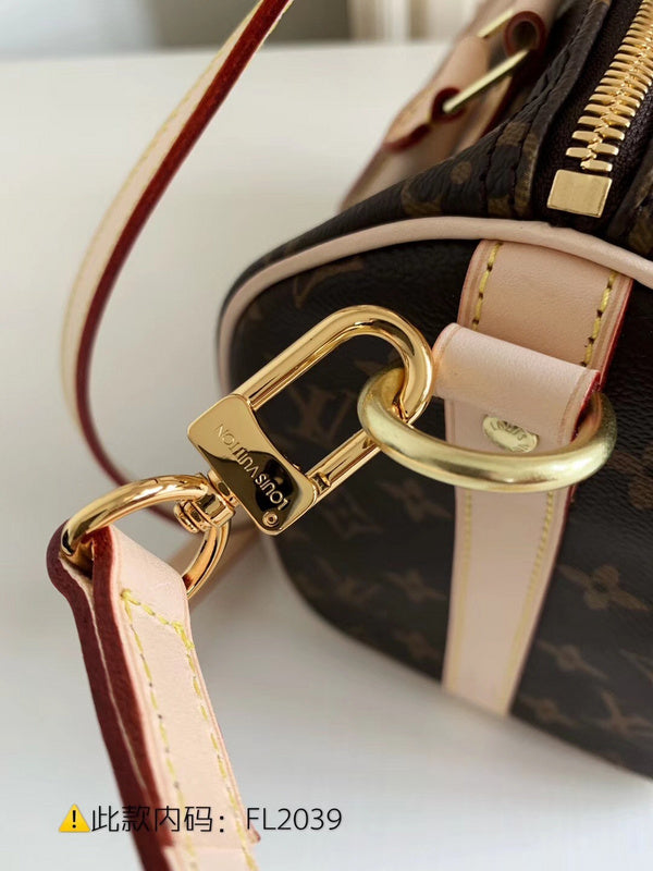 Luxurious Totes - Latest - 9703