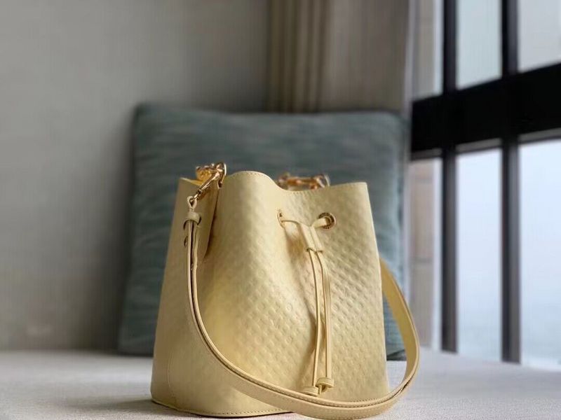 LOV - Luxurious Totes - 472