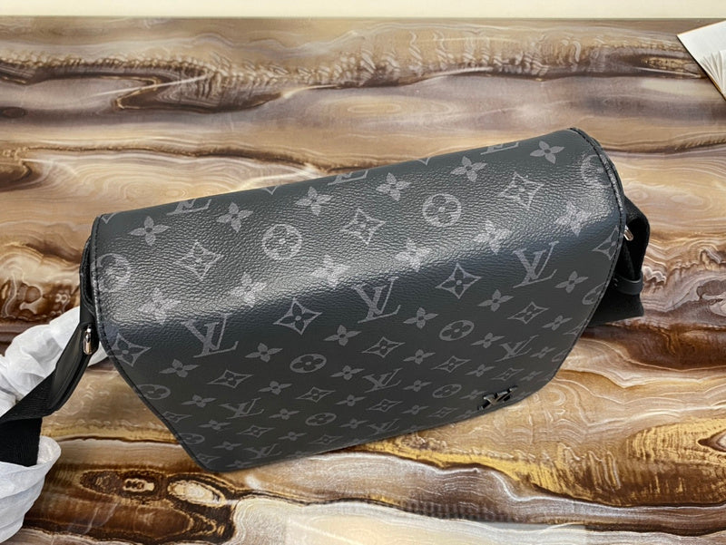 LOV - Luxurious Totes - 2296