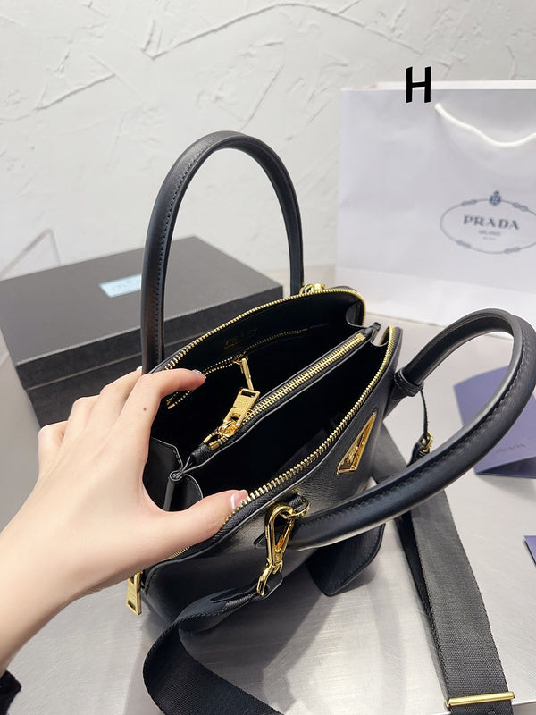 Luxurious Totes - PDA3 Bags - 197