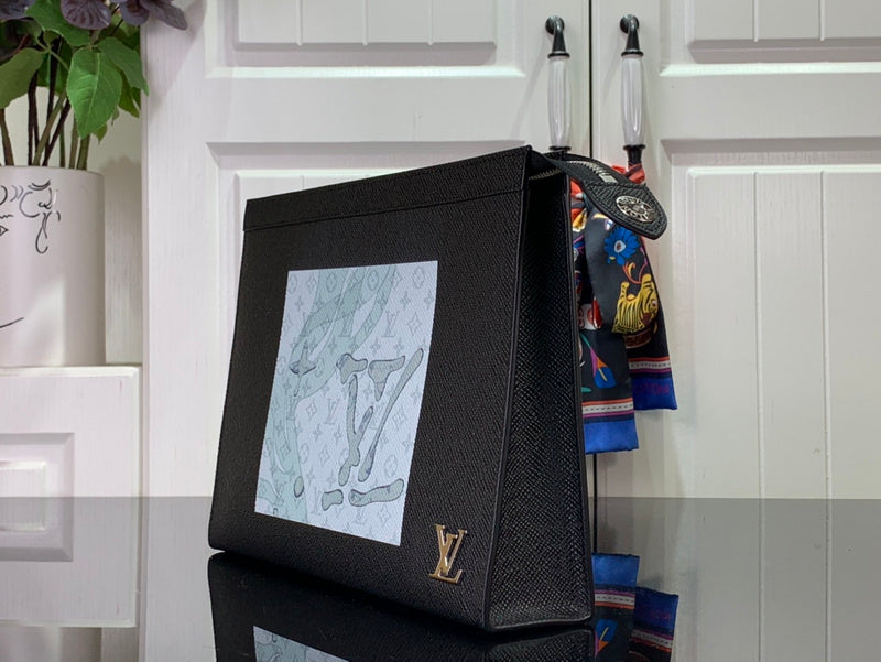 LOV - Luxurious Totes - 081