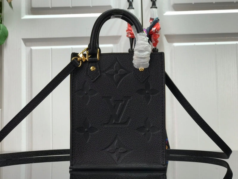 LOV - Luxurious Totes - 2476
