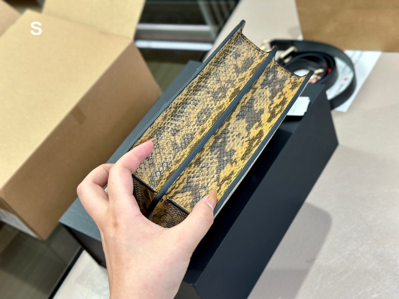 Luxurious Totes - CCH2 Bags - 121