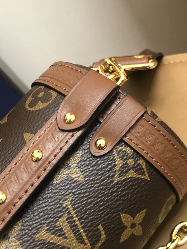 LOV - Luxurious Totes - 1919
