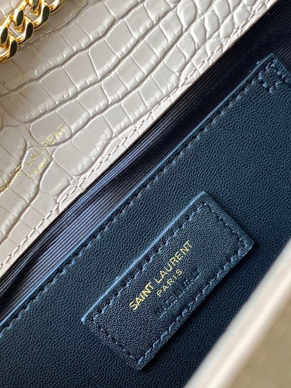 Luxurious Totes - Latest - 8107