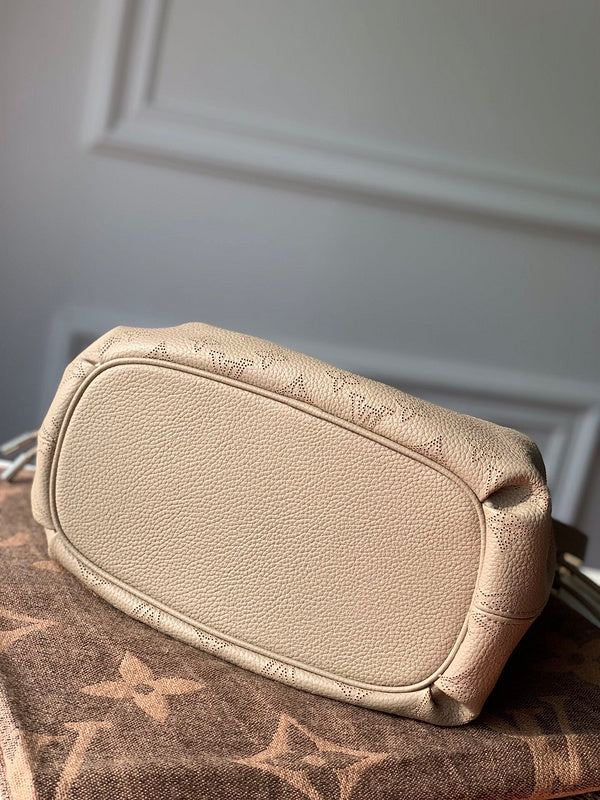 Luxurious Totes - Latest - 9726