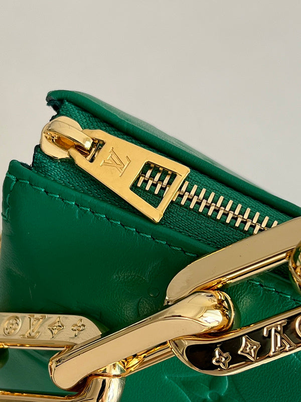 LOV - Luxurious Totes - 2064