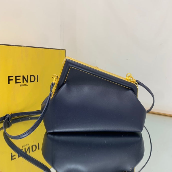 Luxurious Totes - Latest - 11400