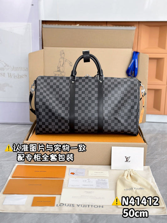 LOV - Luxurious Totes - 162