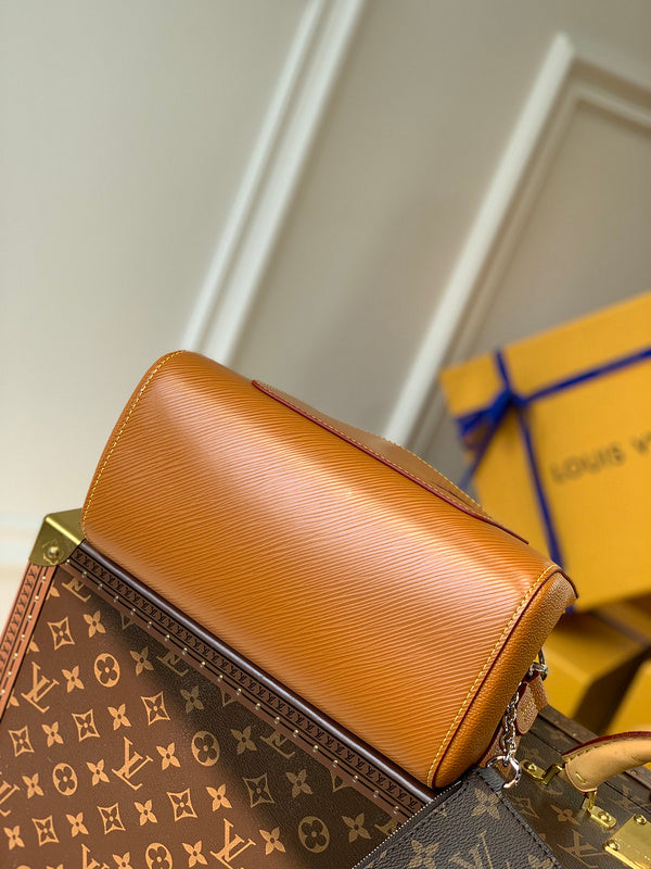 LOV - Luxurious Totes - 1598