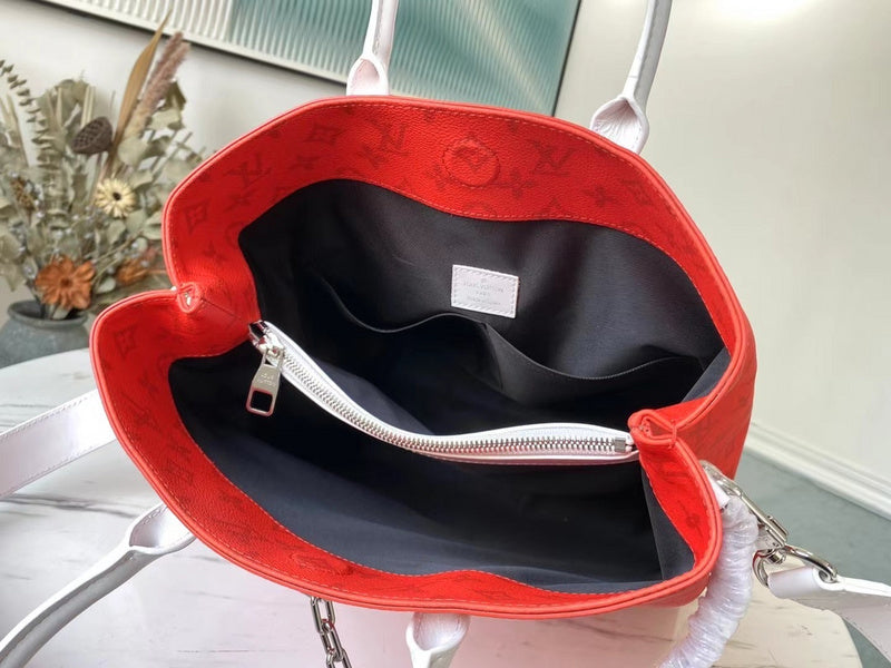 LOV - Luxurious Totes - 2452