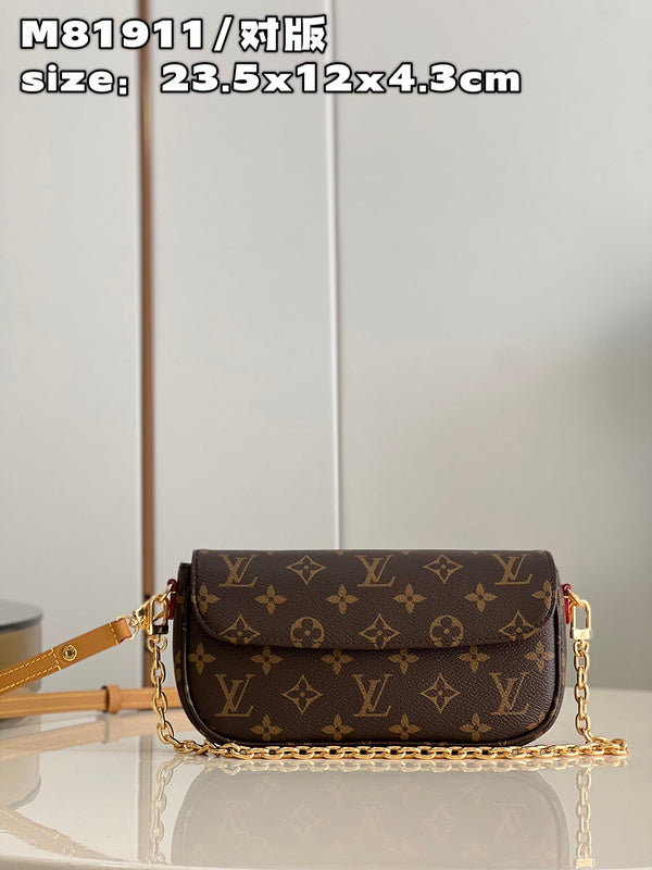 LOV - Luxurious Totes - 753