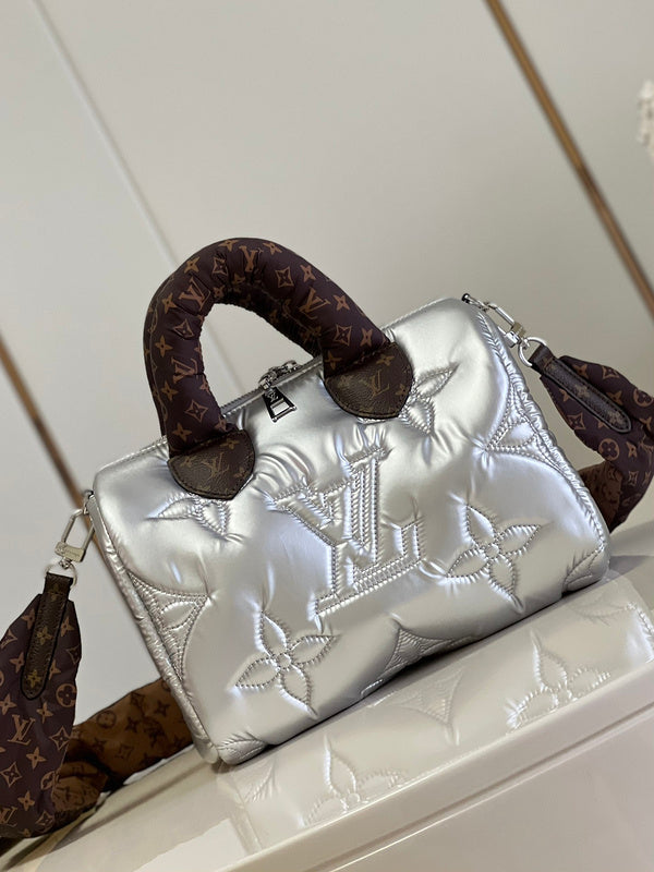 LOV - Luxurious Totes - 959