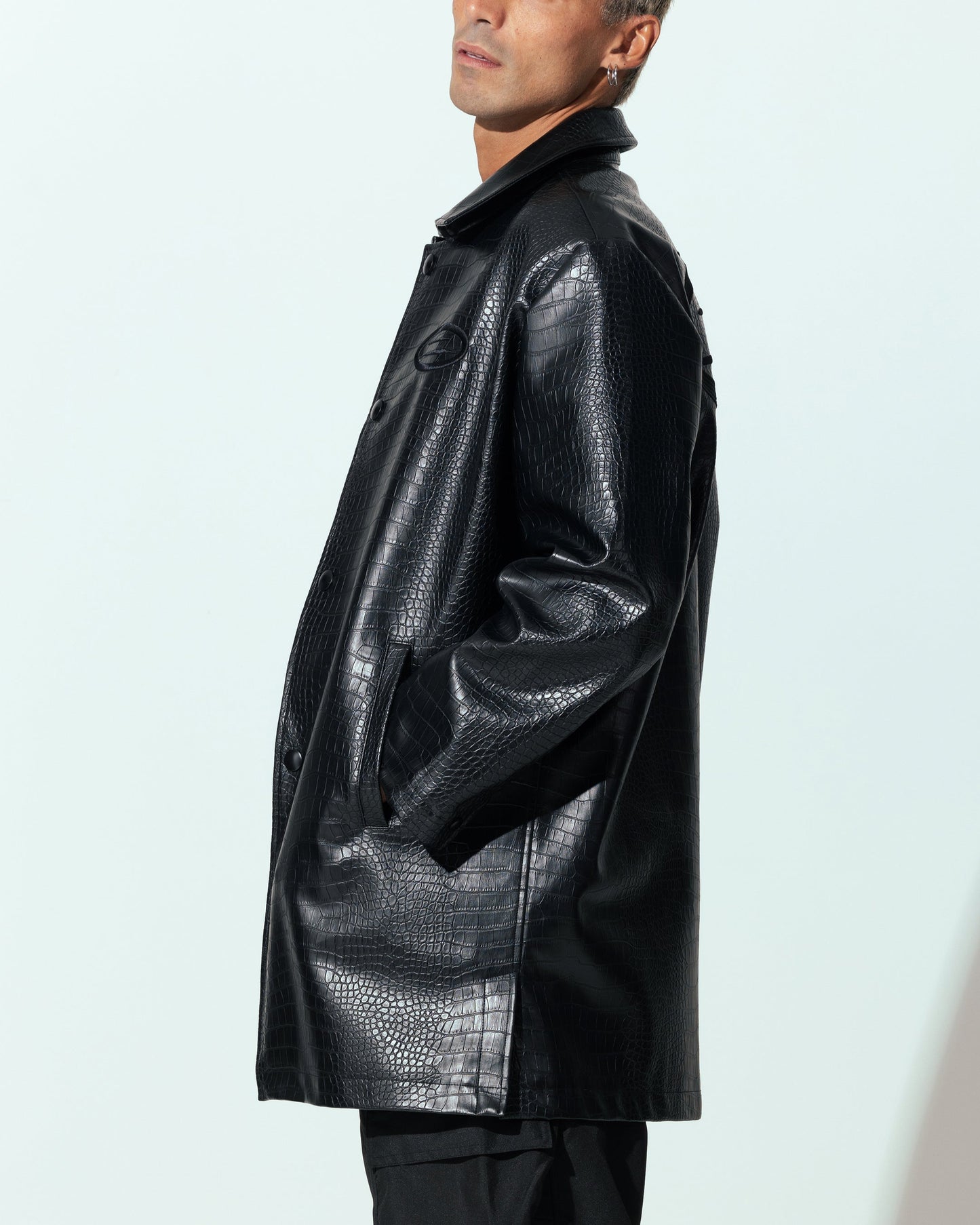 Loiter Atmosphere Trench Coat Black
