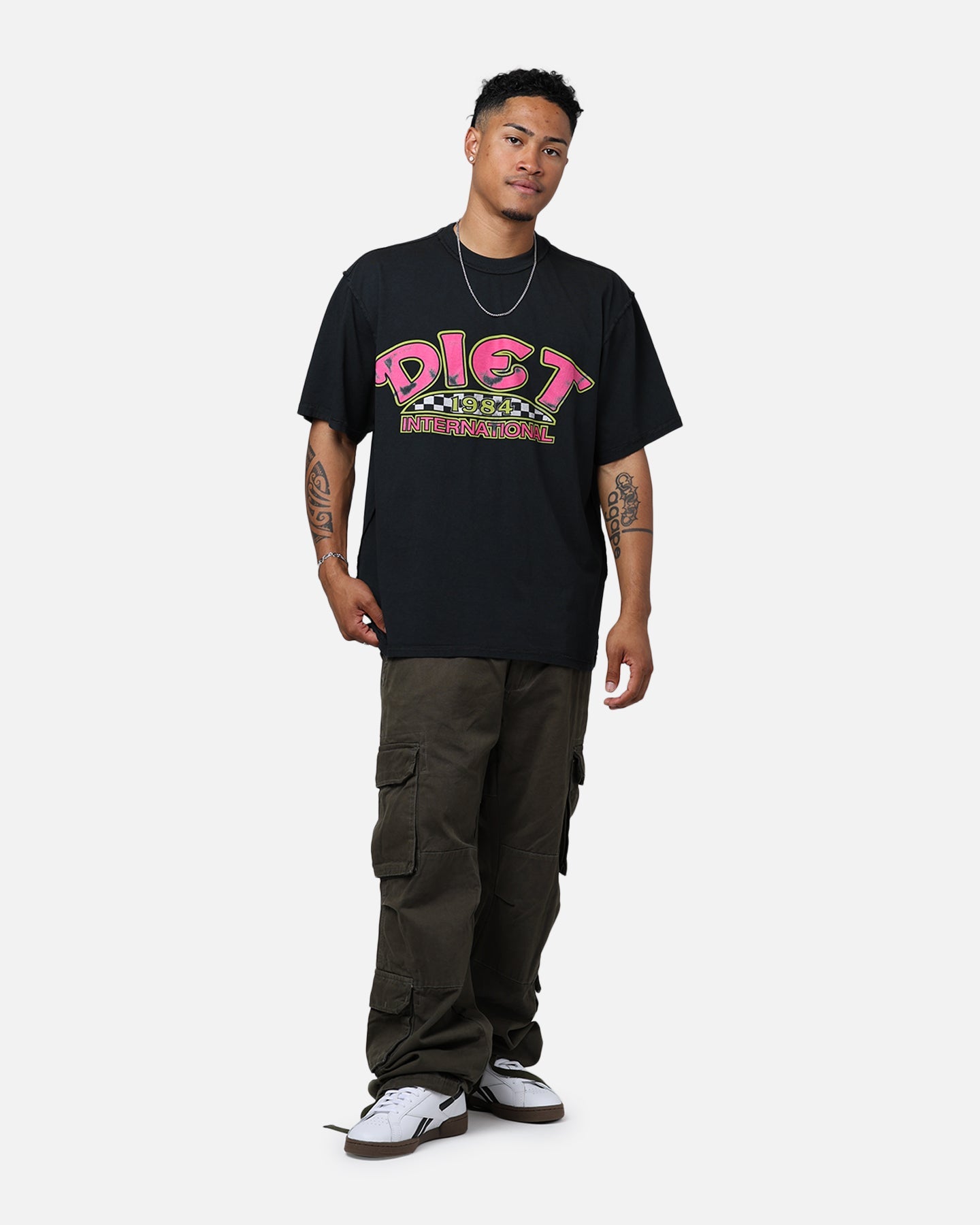 Diet Starts Monday Diet International T-Shirt Vintage Black/Pink