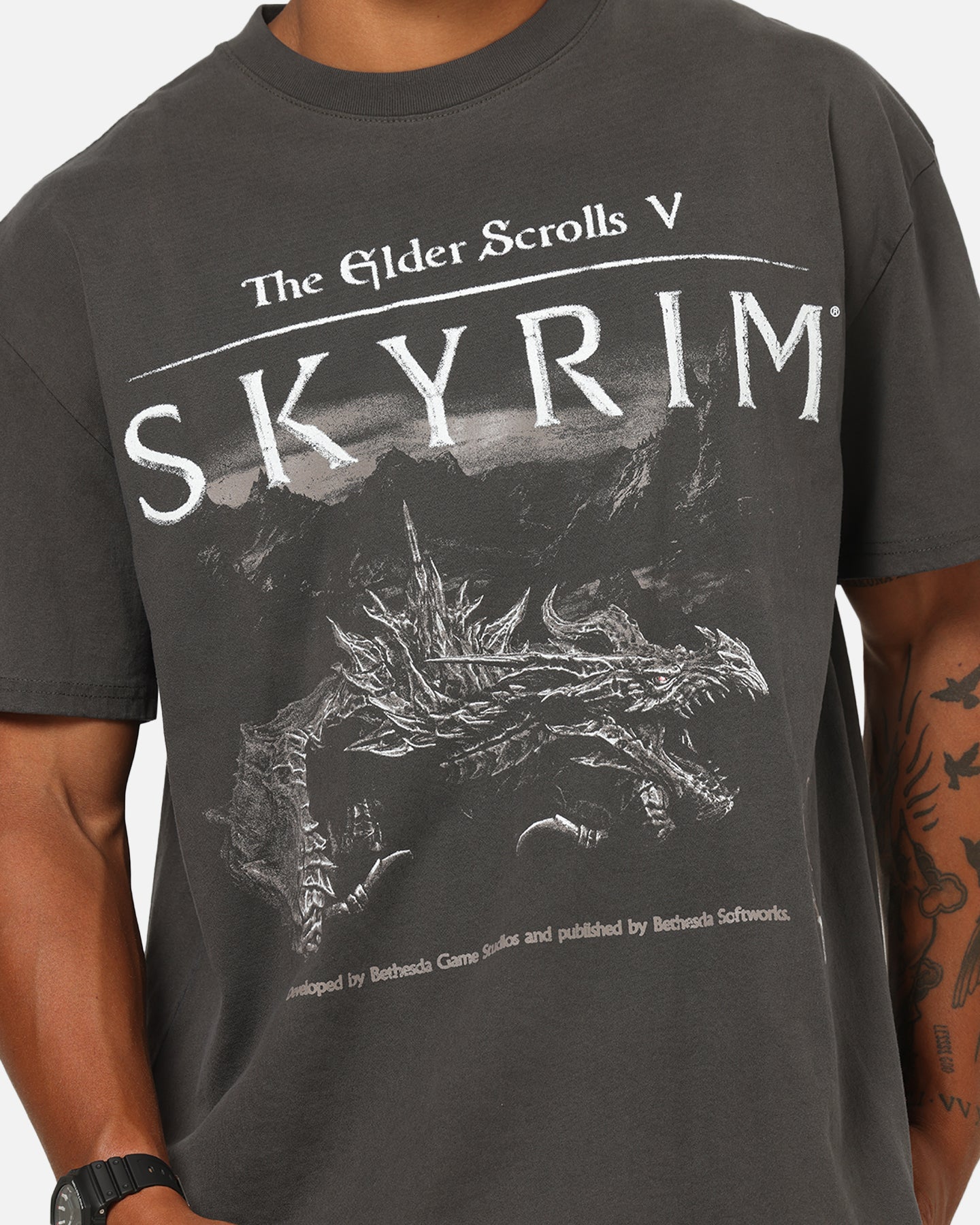 73Studio X The Elder Scrolls V: Skyrim Alduin Vintage T-Shirt Black Wash