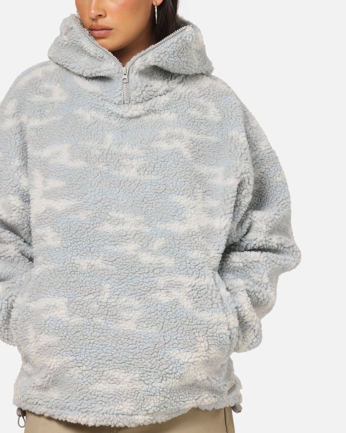 Carre Sherpa Hooded Jumper Snow Camo