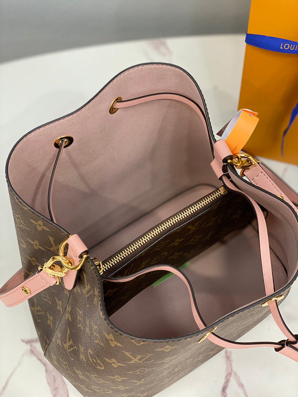 LOV - Luxurious Totes - 2461