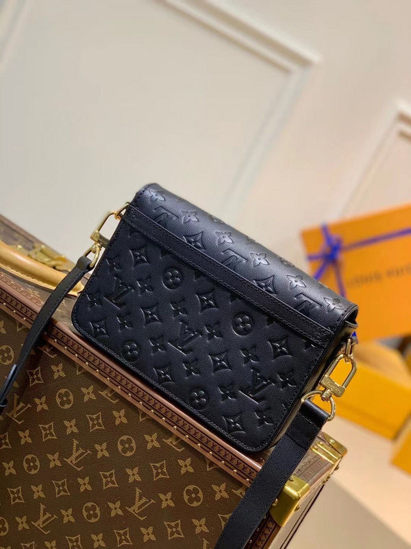 LOV - Luxurious Totes - 1696