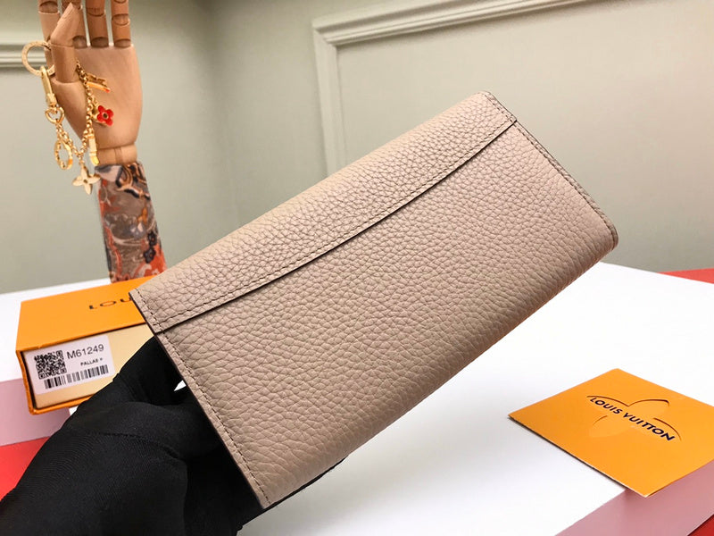 Luxurious Totes - Latest - 695