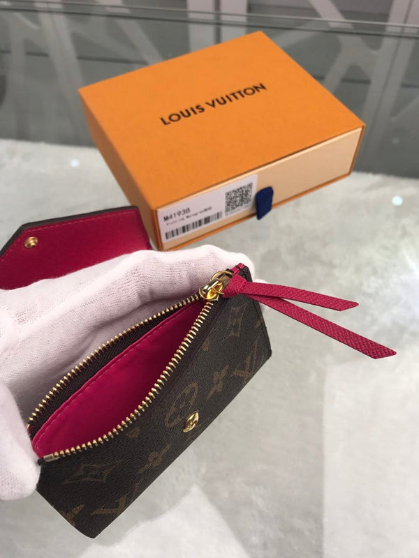 LOV - Luxurious Totes - 2344