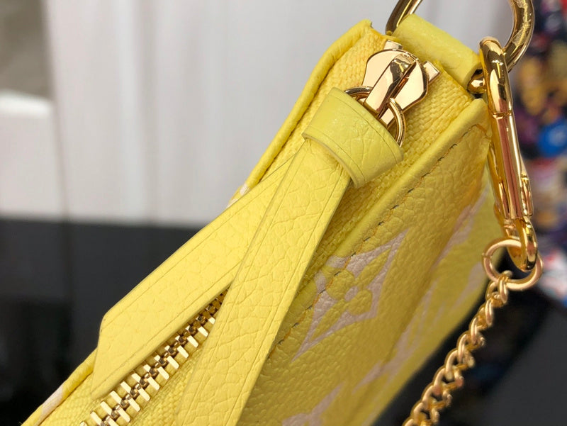 LOV - Luxurious Totes - 1772