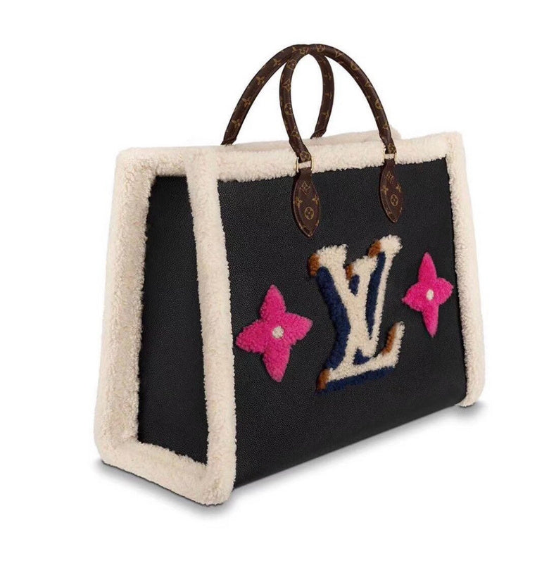 LOV - Luxurious Totes - 2578