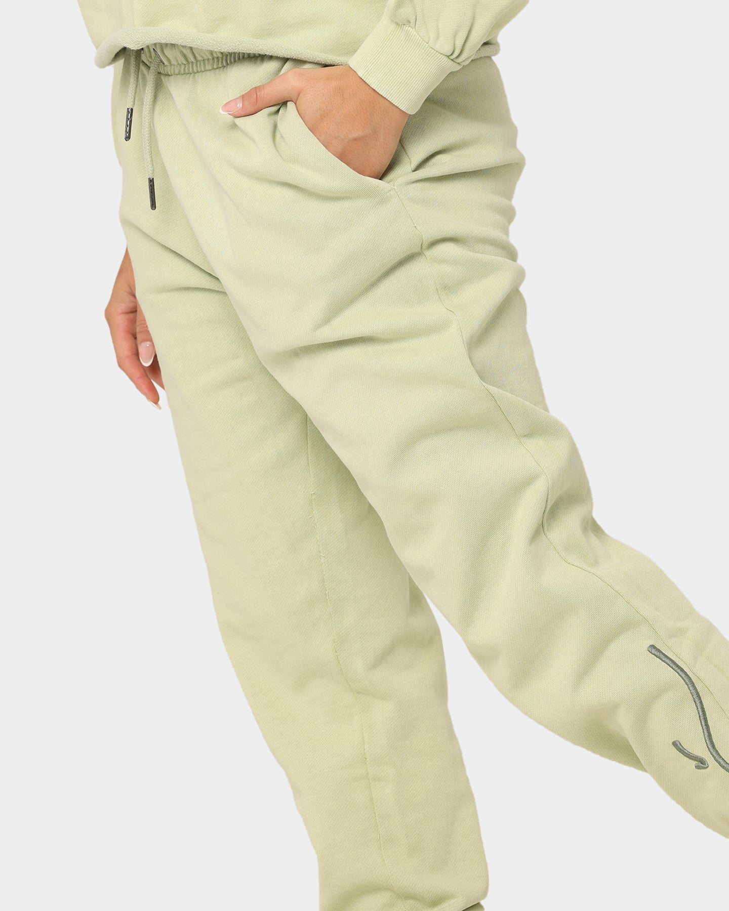 Signature Slim Fit Sweat Pants