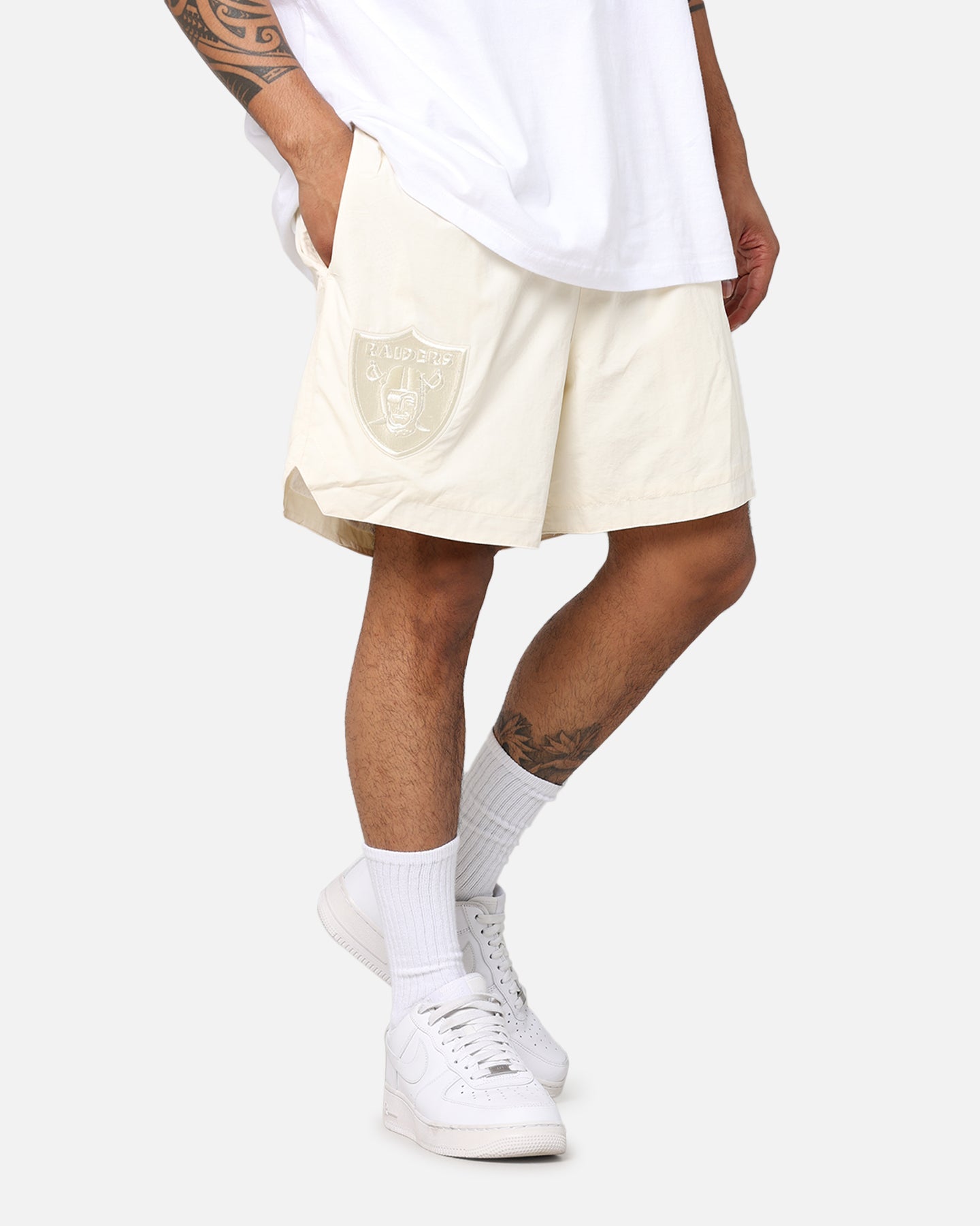 Pro Standard Las Vegas Raiders Neutral 2.0 Shorts Eggshell