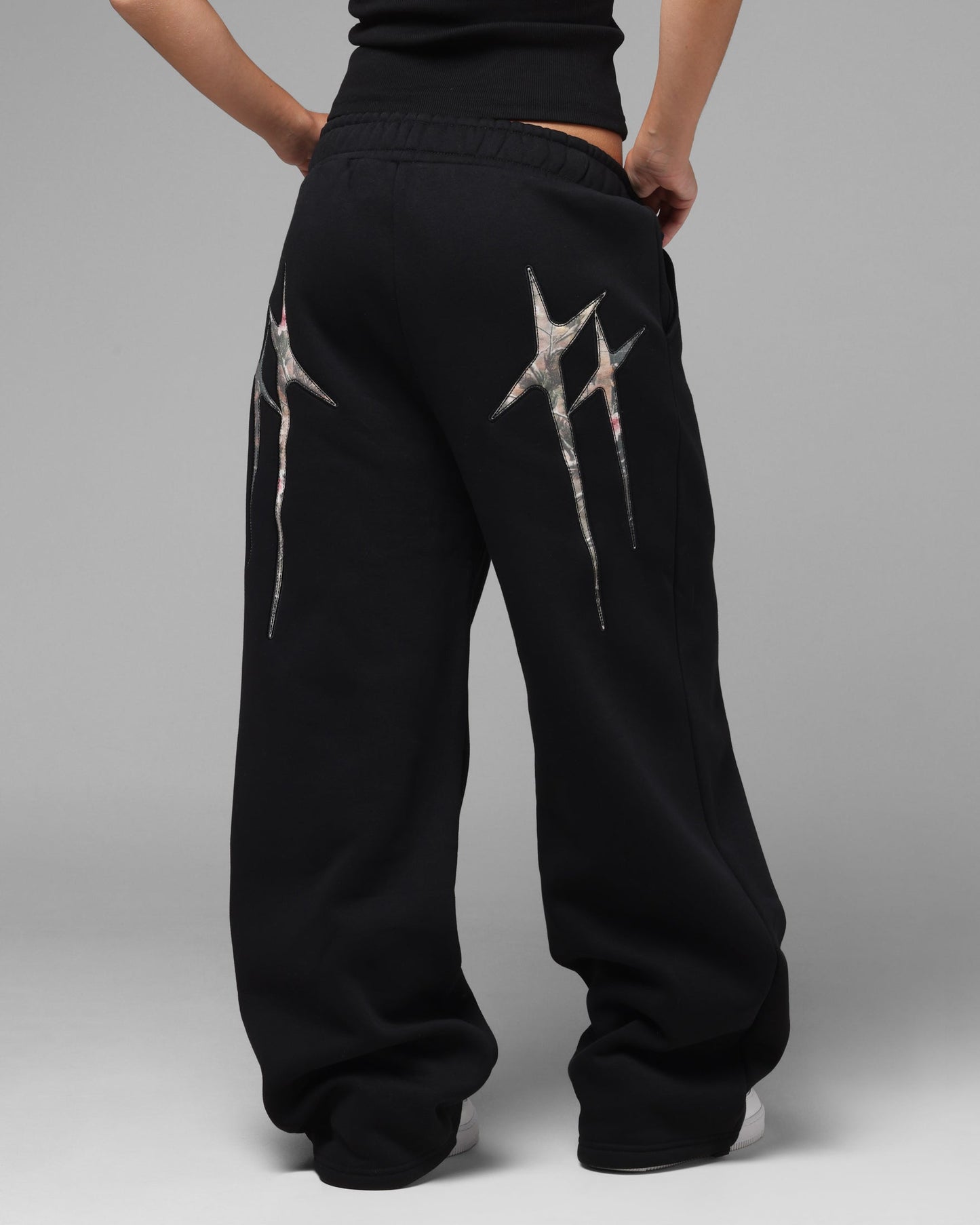 Loiter Premium Hybrid Sweat Pants Black/Camo