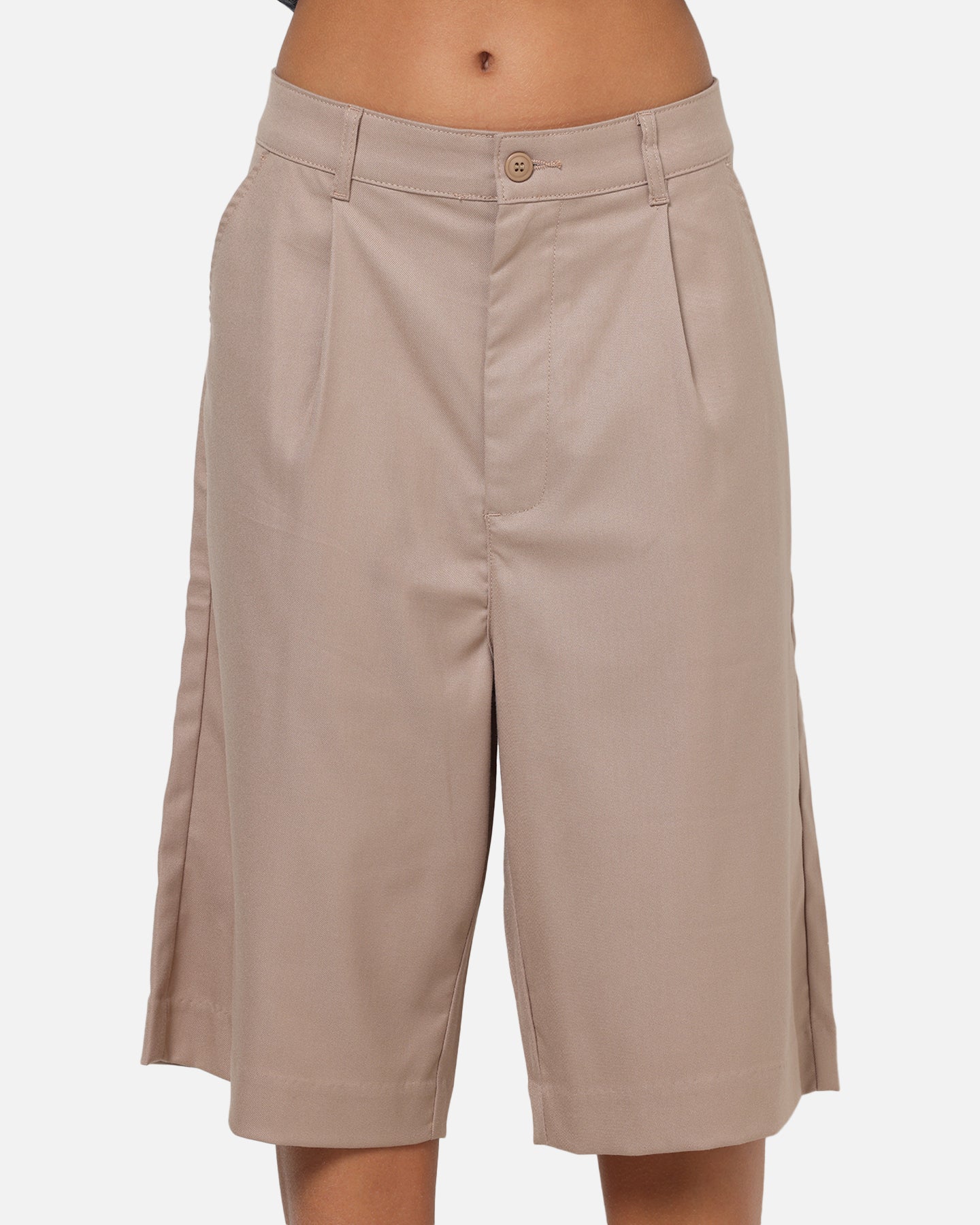 Carre Heritage Pleated Shorts Tan