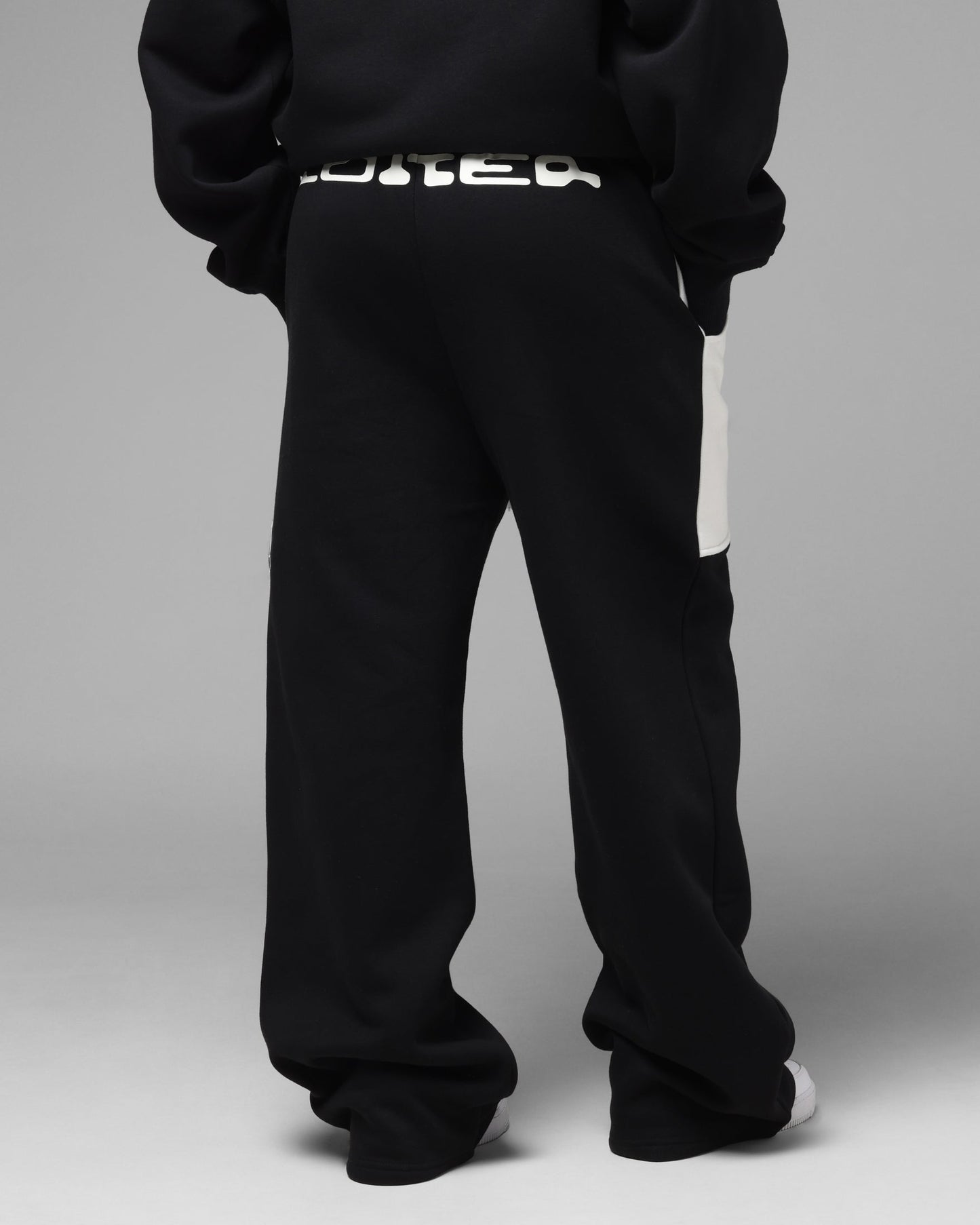 Loiter Jet Stream Sweat Pants Black